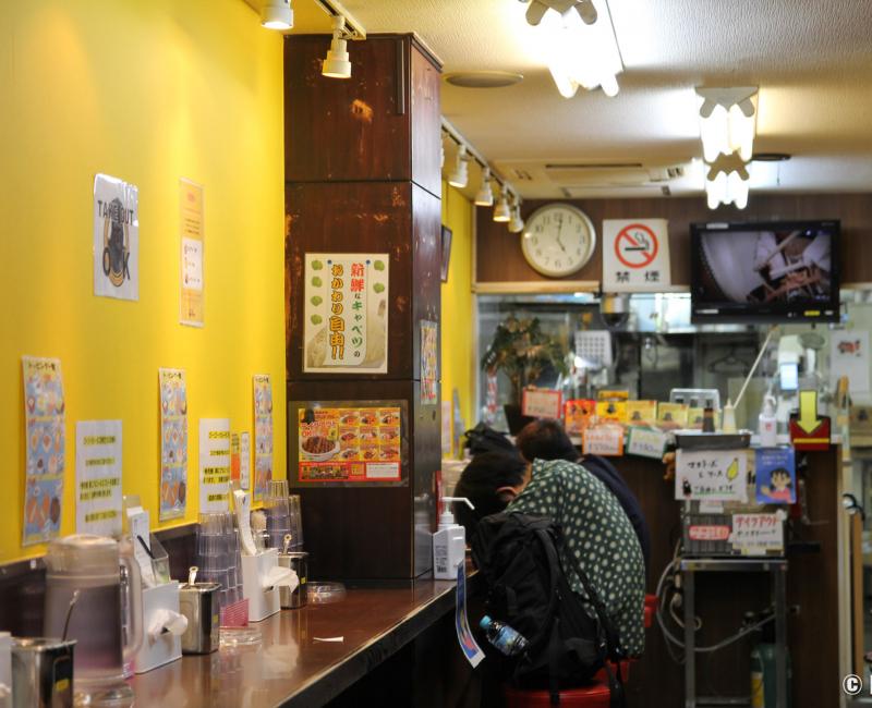 Salle du restaurant Go! Go! Curry à Shinjuku Ouest (Tokyo)