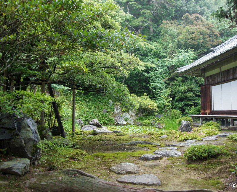 Joju-ji (Kyoto), vue sur le jardin japonais du temple Joju-ji (Kyoto), vue sur le jardin japonais du temple