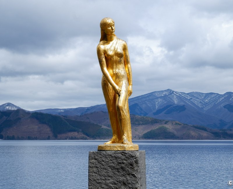 Lac Tazawa-ko (Akita), statue de Tatsuko 2 Lac Tazawa-ko (Akita), statue de Tatsuko 2