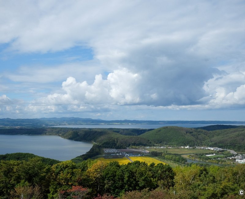 Abashiri (Hokkaido), point de vue sur le lac Notoro depuis l'observatoire du mont Tento Abashiri (Hokkaido), point de vue sur le lac Notoro depuis l'observatoire du mont Tento