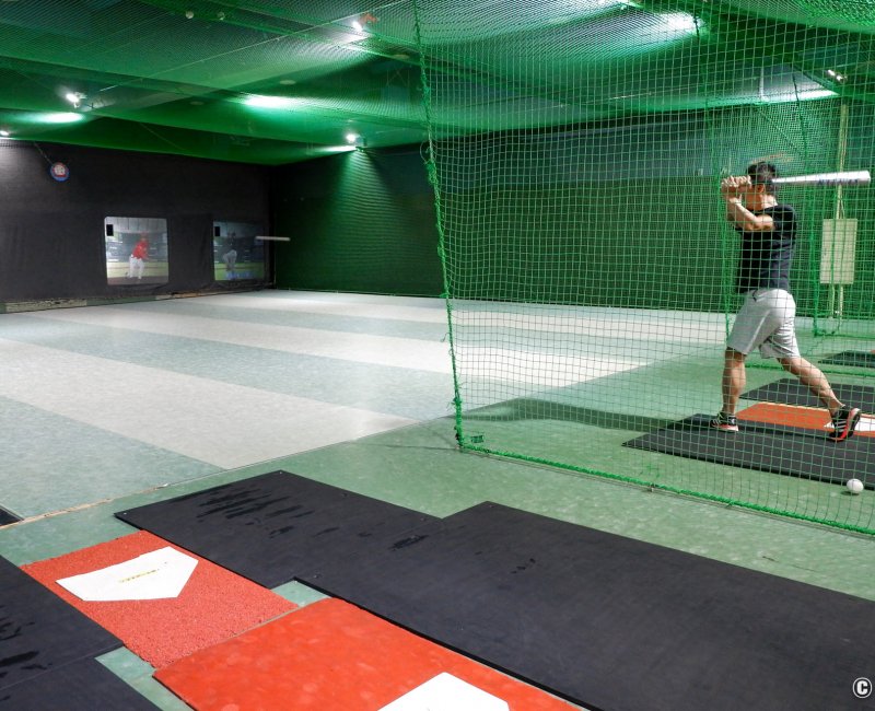 Batting Center (baseball) en intérieur à Tokyo 2 Batting Center (baseball) en intérieur à Tokyo 2