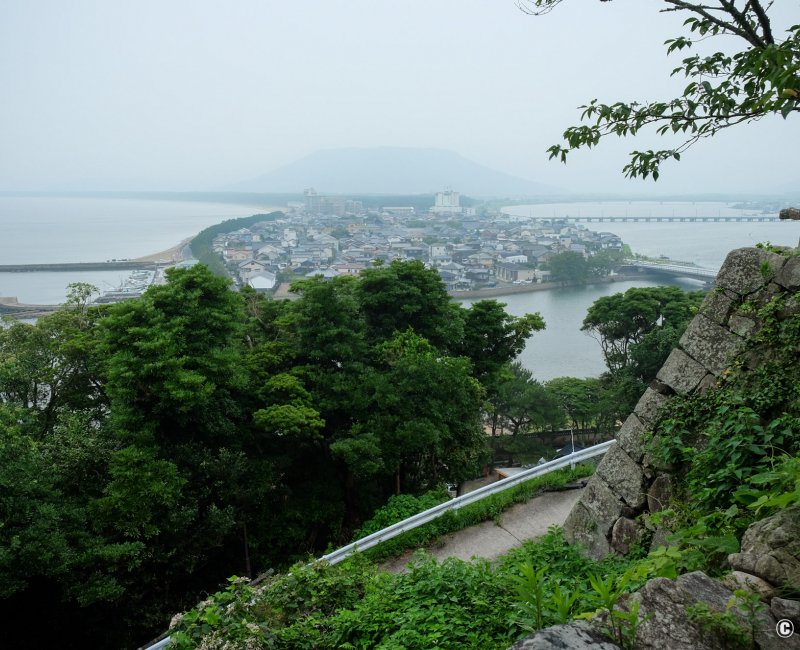 Karatsu (Saga, Kyushu), point de vue sur la baie depuis le château