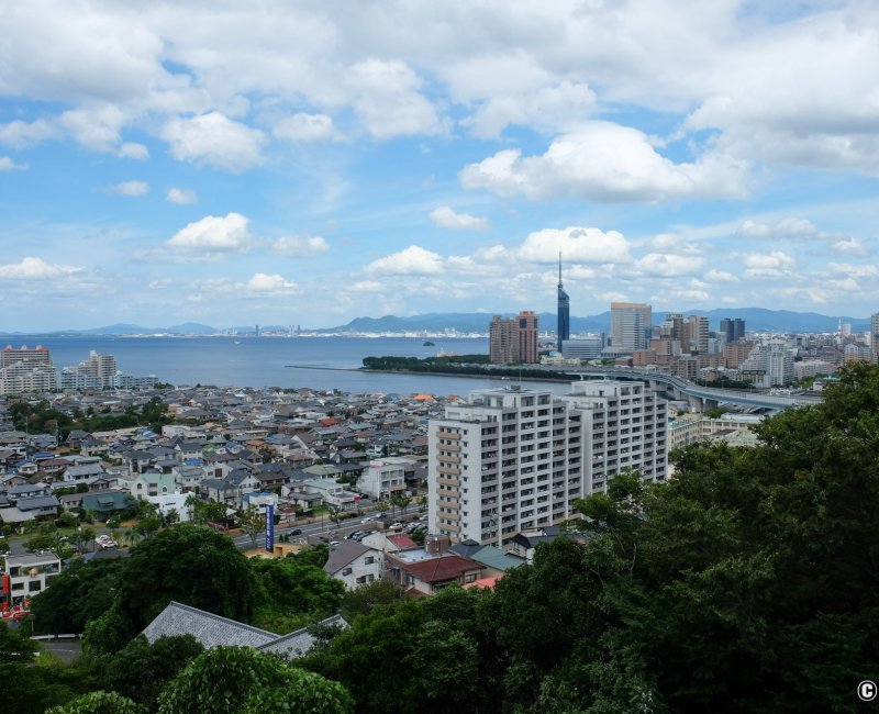 Washio Atago-jinja (Fukuoka), panorama sur la ville et la baie de Hakata