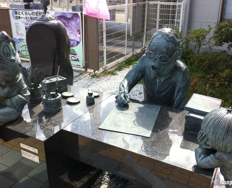 Sakaiminato (Tottori), statue en personnage de manga de Shigeru Mizuki à la sortie de la gare