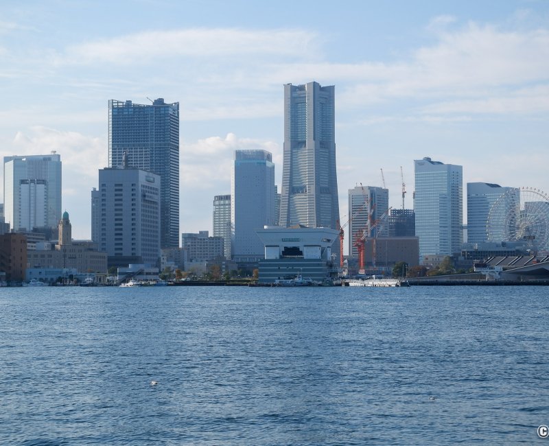 Parc Yamashita (Yokohama), vue sur la skyline du port Minato Mirai 21 Parc Yamashita (Yokohama), vue sur la skyline du port Minato Mirai 21