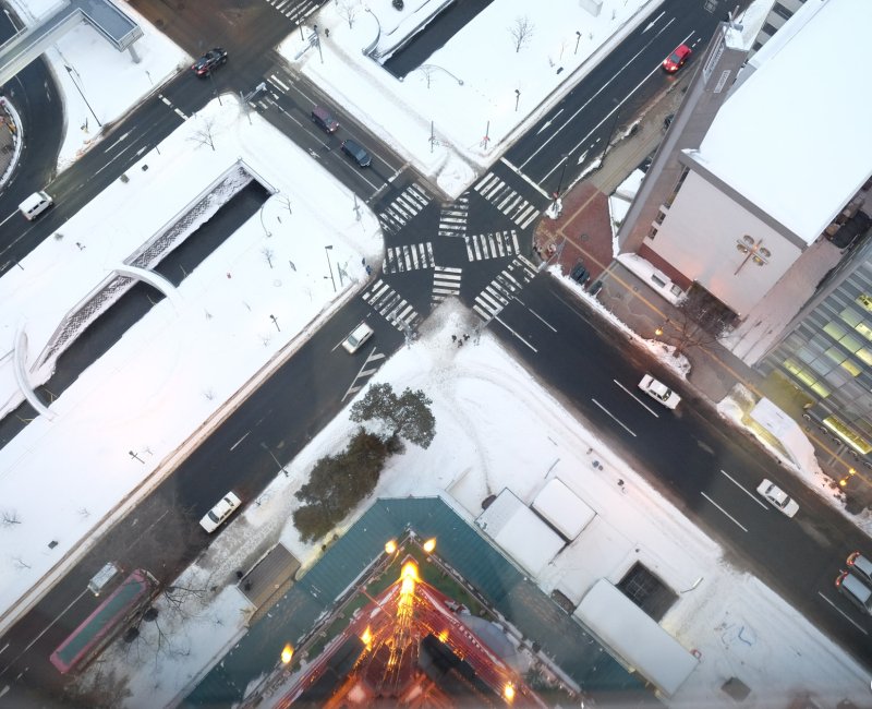Tour de télévision de Sapporo, vue sur les rues de la ville en hiver 