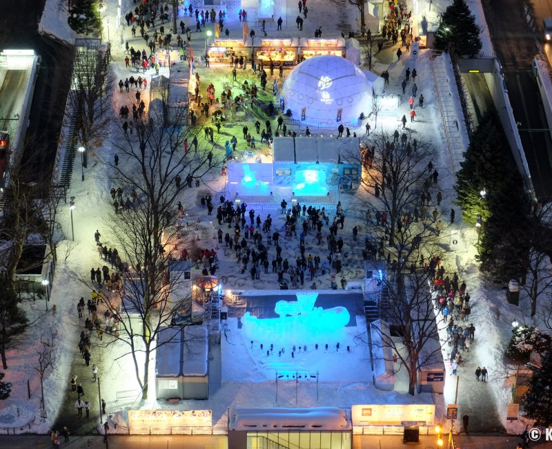 Tour de télévision de Sapporo, vue nocturne sur le parc Odori pendant le festival Yuki Matsuri en février