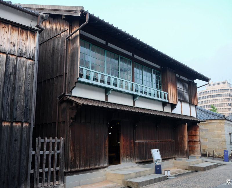 Dejima à Nagasaki, bureau du greffier néerlandais (pavillon des études occidentales) Dejima à Nagasaki, bureau du greffier néerlandais (pavillon des études occidentales)