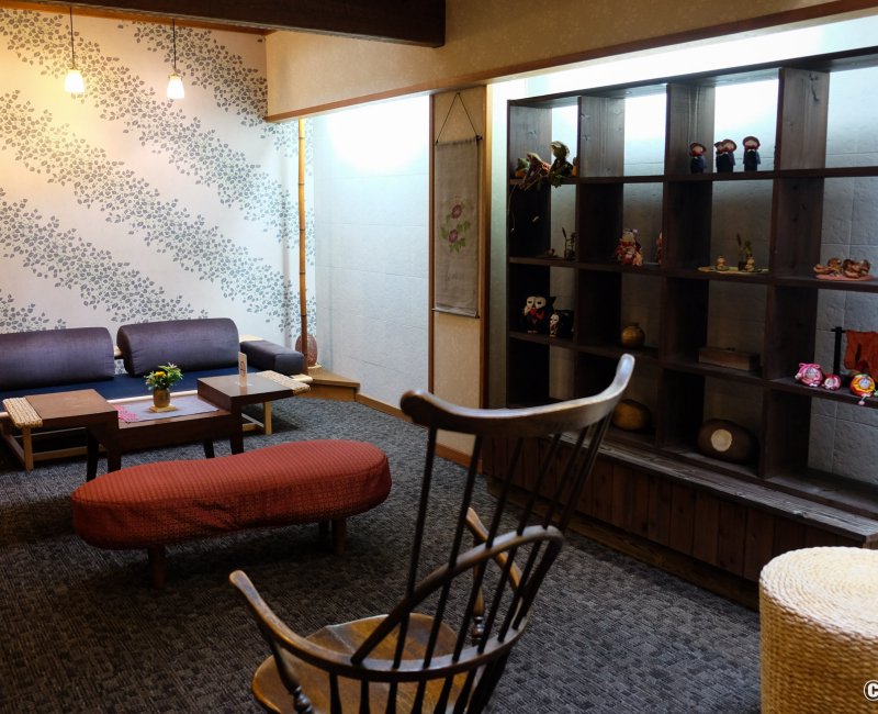 Yamabiko Ryokan (Kurokawa Onsen), salon de détente 2 Yamabiko Ryokan (Kurokawa Onsen), salon de détente 2
