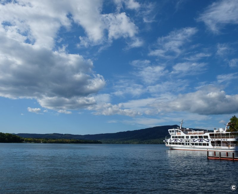 Parc national Akan-Mashu (Hokkaido), bateau de croisière sur le lac Akan