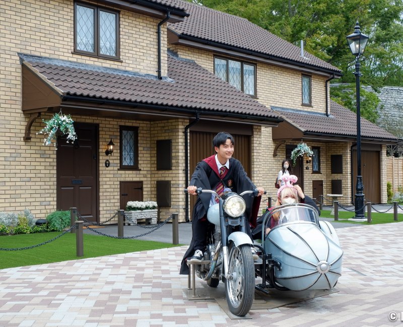 Warner Bros. Studio Tour Tokyo - The Making of Harry Potter, décor de la maison 4 Privet Drive et véhicule