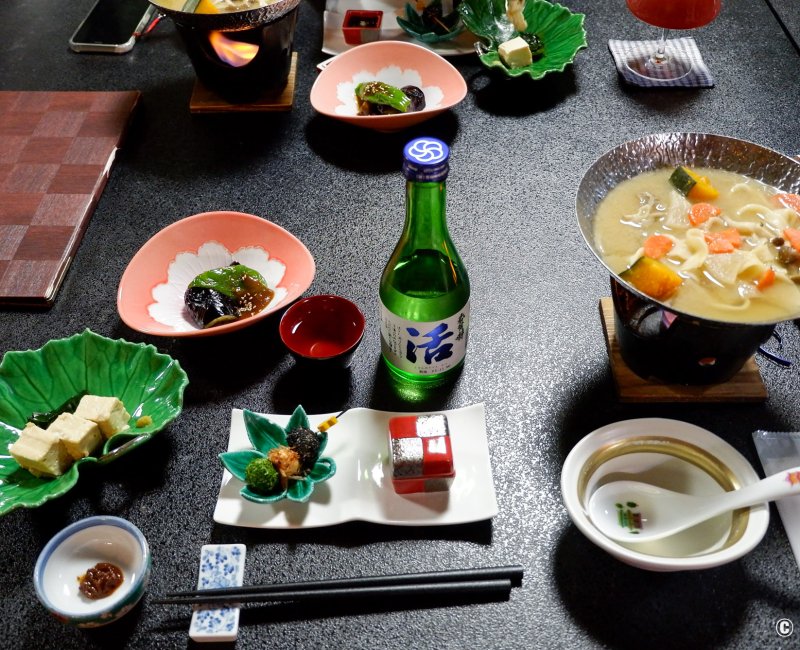 Kakurinbo (Minobu, mont Fuji), dîner traditionnel et végétarien