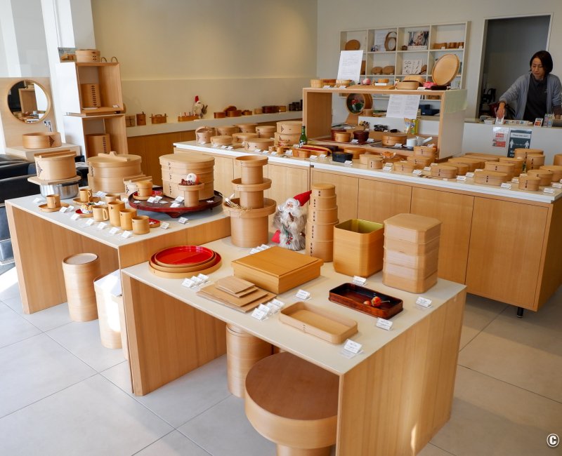 Shibata Yoshinobu Shoten (Odate), boutique et atelier de boites à bento Magewappa