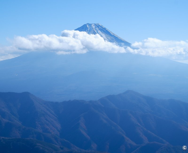 Tour en hélicoptère du Mont Fuji, vue aérienne sur la montagne sacrée du côté du lac Motosu
