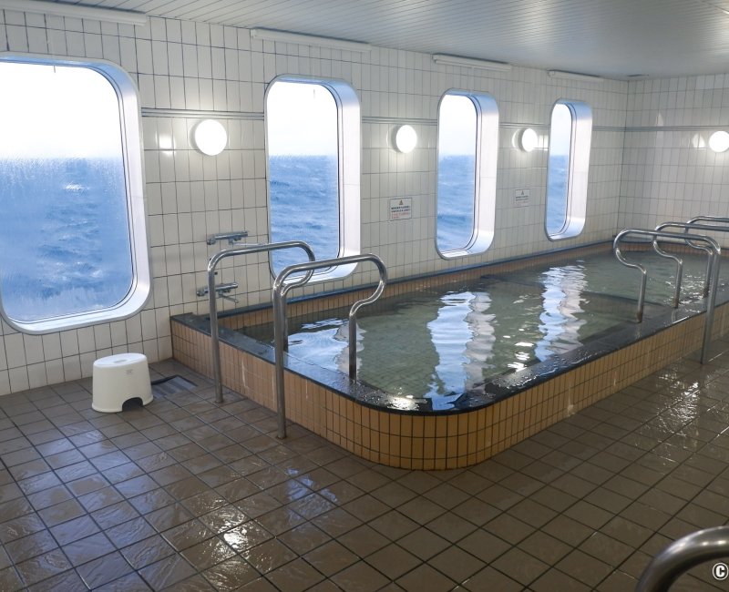 Shin Nihonkai Ferry, bateau Hamanasu (Maizuru - Otaru), bain commun Sento Shin Nihonkai Ferry, bateau Hamanasu (Maizuru - Otaru), bain commun Sento