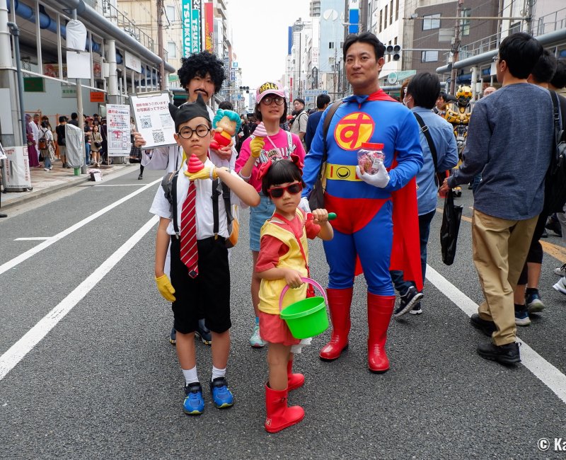 Nipponbashi Street Festa (Osaka), cosplay familial Docteur Slump