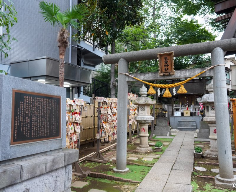 Koenji Hikawa-jinja (Tokyo), accès au sanctuaire Kisho-jinja Koenji Hikawa-jinja (Tokyo), accès au sanctuaire Kisho-jinja