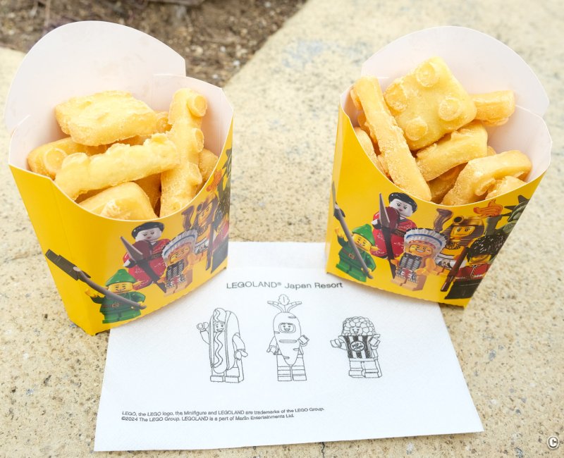 Legoland Japan (Nagoya), Frites en forme de briques LEGO servies dans le parc Legoland Japan (Nagoya), Frites en forme de briques LEGO servies dans le parc