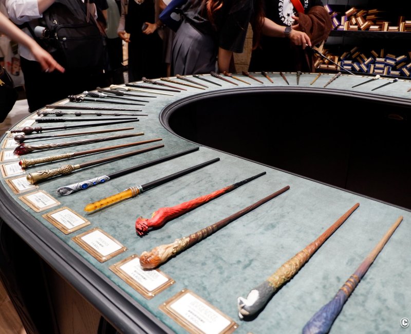 Harry Potter Shop Harajuku (Tokyo), comptoir à baguettes de sorcier