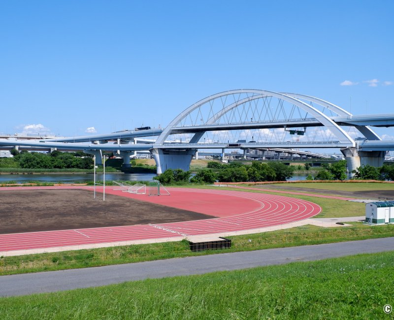 Berges Arakawa Dote (Tokyo), piste d'athlétisme Berges Arakawa Dote (Tokyo), piste d'athlétisme