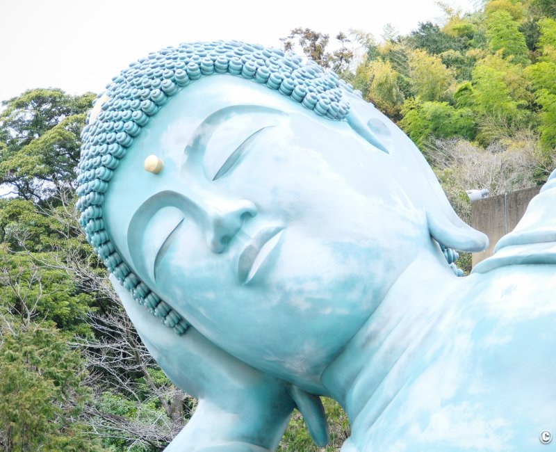 Nanzo-in (Sasaguri, Fukuoka), visage du grand Bouddha couché Shakanehan-zo