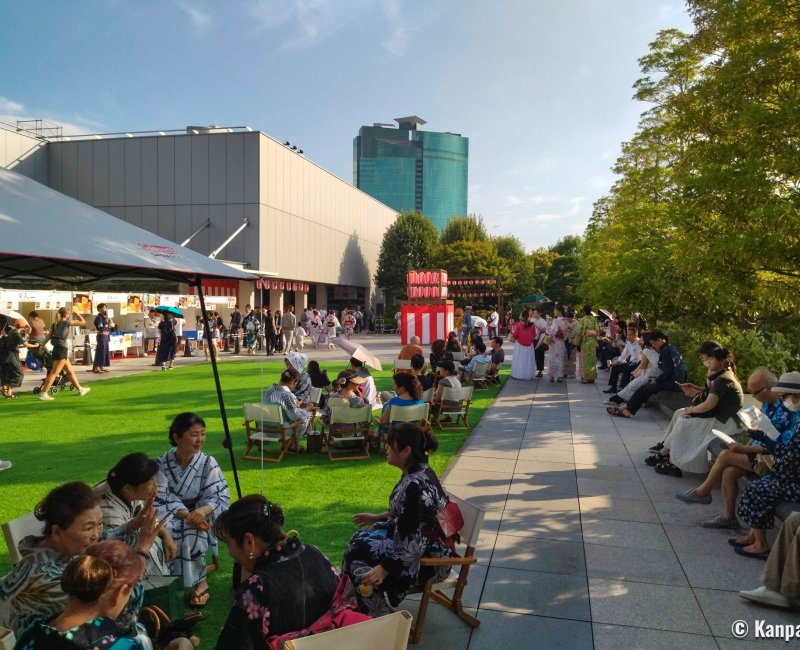 Chaleur en été au Japon, rassemblement pour le Yukata de Ginbura Festival sur le toit-terrasse du Ginza Six à Tokyo