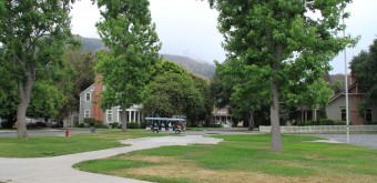 outdoor-sets-warner-studios