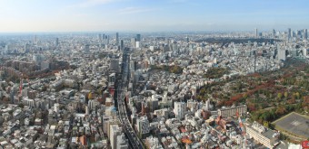 Tokyo City View (Roppongi), Vue sur le cimetière d'Aoyama à droite depuis la Tour Mori