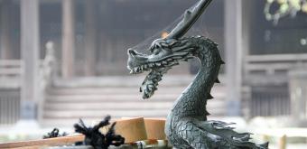 Myohon-ji (Kamakura), Dragon ornant la fontaine d'ablutions