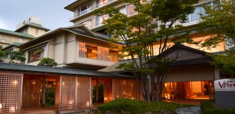 Auberge Yumotoya Onsen Ryokan à Niigata, Entrée de l'établissement 3