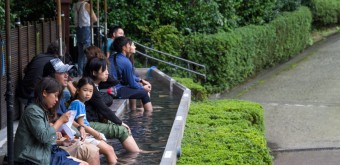 Musée en plein air de Hakone, Bains de pied ashiyu