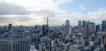 Vue sur Tokyo Tower depuis Park Hotel Tokyo
