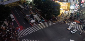 Vue sur le carrefour de Shibuya depuis l'observatoire de Shibuya Magnet 5