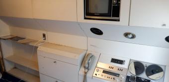 Nakagin Capsule Tower (Tokyo), mobiliers et équipements d'origine d'un appartement