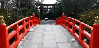 Château de Sendai, pont vermillon du sanctuaire Gokoku-jinja