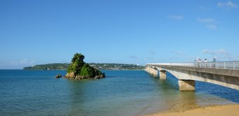 Okinawa Honto, île Kori-jima et pont Kouri Ohashi
