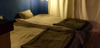 La toile (Mitoyo, Shikoku), vue sur la chambre à l'occidentale