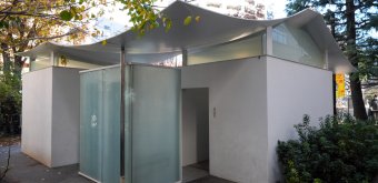 The Tokyo Toilet (Shibuya), toilettes du parc Ebisu Est, Fumihiko Maki