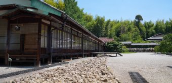 Kosho-ji (Nagoya), vue sur le jardin Fumon et la maison de thé Chikusui-tei