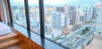 The Royal Park Canvas Fukuoka Nakasu (Kyushu), vue panoramique depuis la chambre Premium Twin Riverside