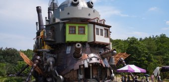 Ghibli Park (Nagoya), Château ambulant dans la Vallée des Sorcières
