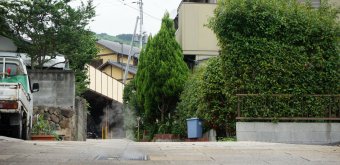 Fumée des onsen dans les rues de Beppu (Oita)