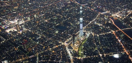 Tour en hélicoptère à Tokyo, Vue nocturne sur la ville et la Tokyo SkyTree