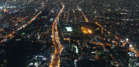 Osaka, Abeno Harukas, Vue nocturne de Shitenno-ji