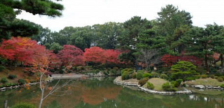Paysages miniatures au Shukkei-en à Hiroshima