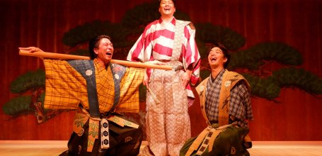 Suigian (Tokyo), représentation d'une pièce de théâtre Kyogen