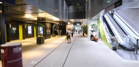 Allée intérieure du Shibuya Stream