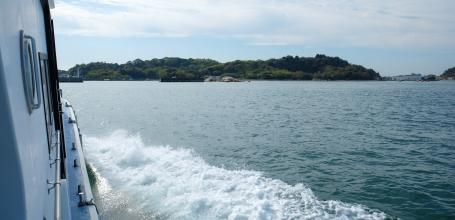 Inujima, vue sur les côtes de l'île depuis le bateau 2