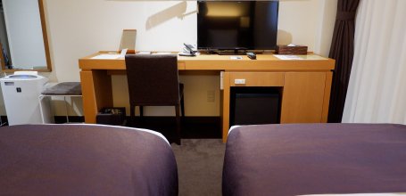 Hôtel Folkloro (Kakunodate), chambre Twin avec bureau et TV