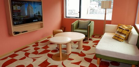 The Royal Park Hotel Ginza 6-chome (Tokyo), salon TV de la suite de l'hôtel